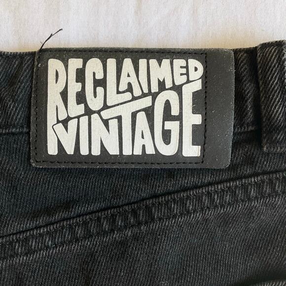 Reclaimed Vintage Women Summer Jean Shorts, size 28, Black - Picture 11 of 11